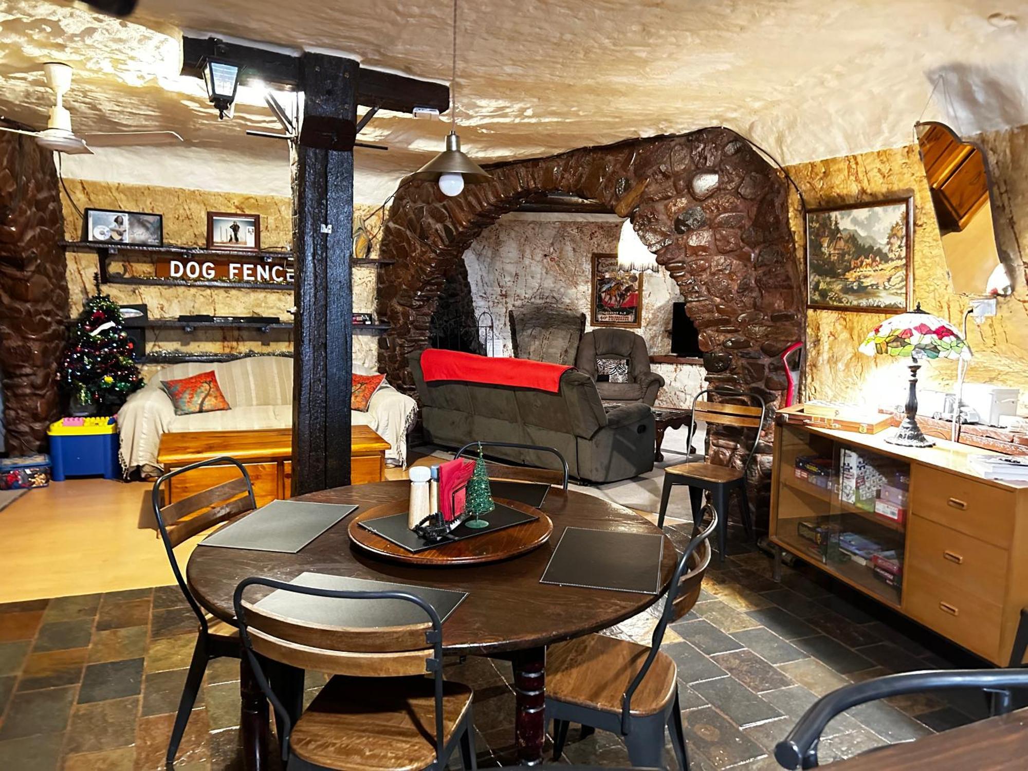 Di'S Place Coober Pedy Ngoại thất bức ảnh